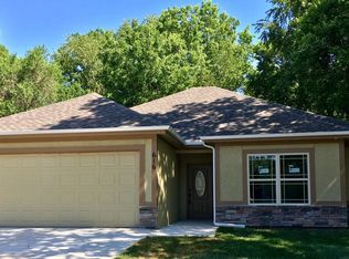 616 NW Walnut St, Grain Valley, MO 64029