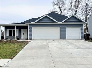 40019 Ryan Ct, Elyria, OH 44035