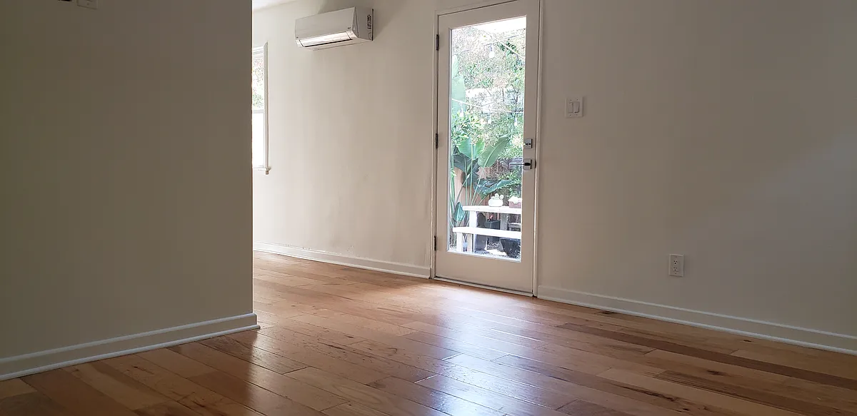 Photo 2 of 8 - 503 Bay St #B - Santa Monica, CA Building Photo - 503 Bay St #B