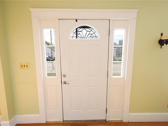 4th image of 43 Admiral Kalbfus Rd