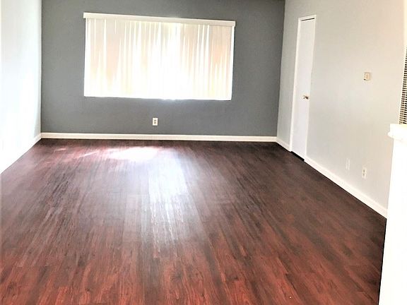 4th image of 9707 Cedar St APT 11