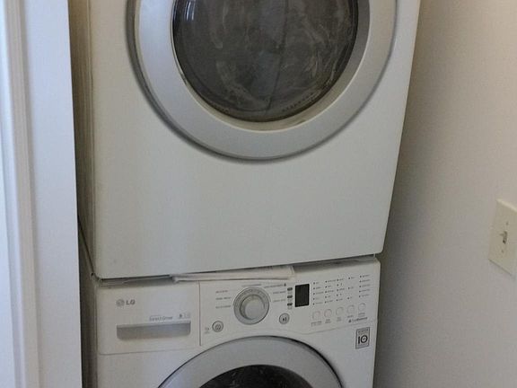 4th image of 18 Prescott St