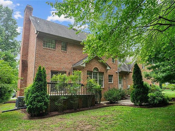 4th image of 40 Victoria Pl
