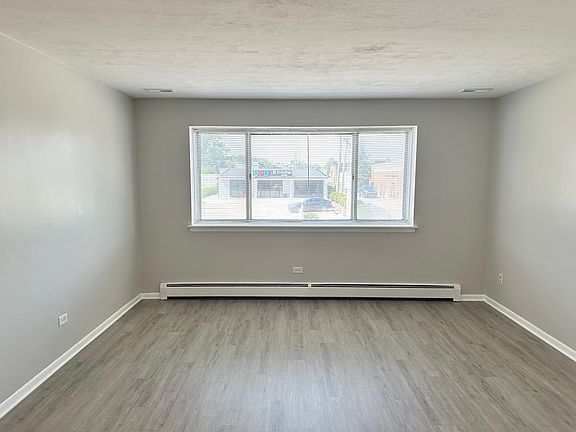 4th image of 1003 Taft Ave APT 2A