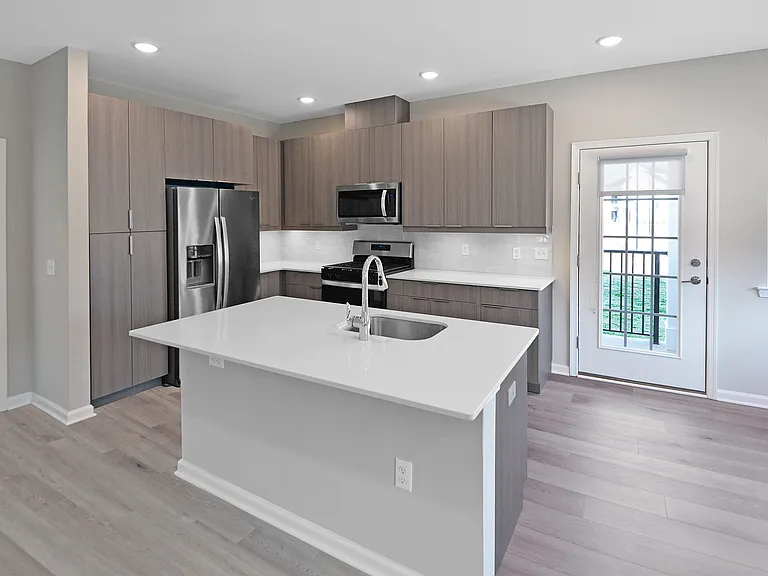 The Villas at Glenwood — Photo 6
