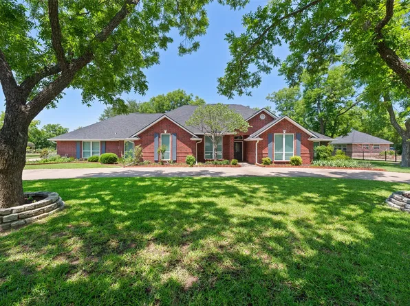 9604 Champions Dr, Granbury, TX 76049