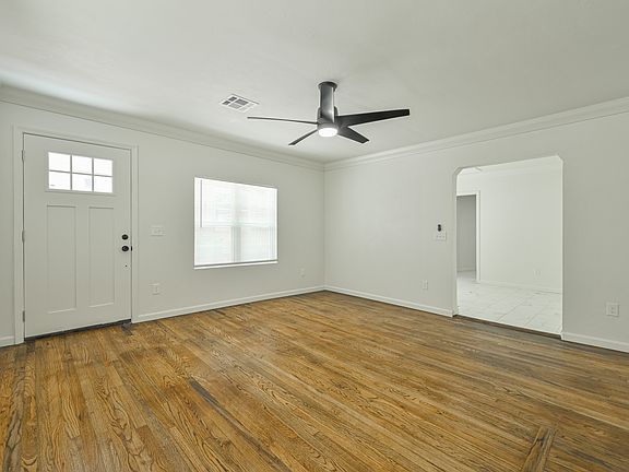 4th image of 1524 NW 45th St