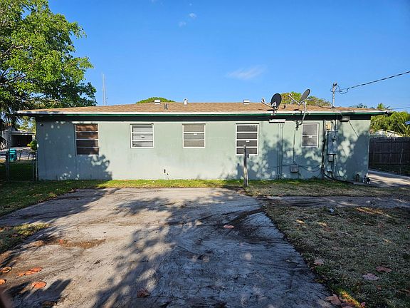 2nd image of 1590 NW 1st Ct Court