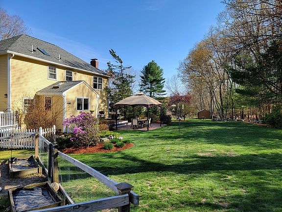 2nd image of 25 Rockwood Dr