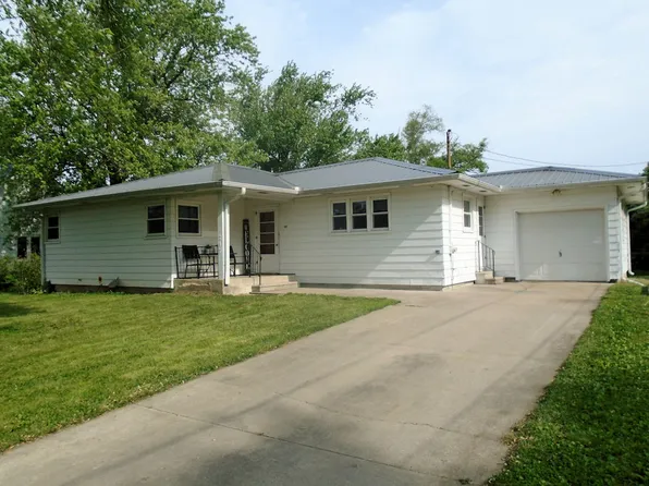 217 W South St, Franklin Grove, IL 61031