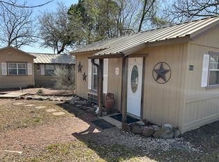 610 Houston St, Bandera, TX 78003