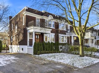 836 Pratt Ave, Montraal, QC H2V 2T8
