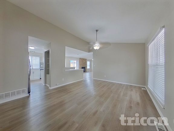 4th image of 21490 E Aberdeen Dr