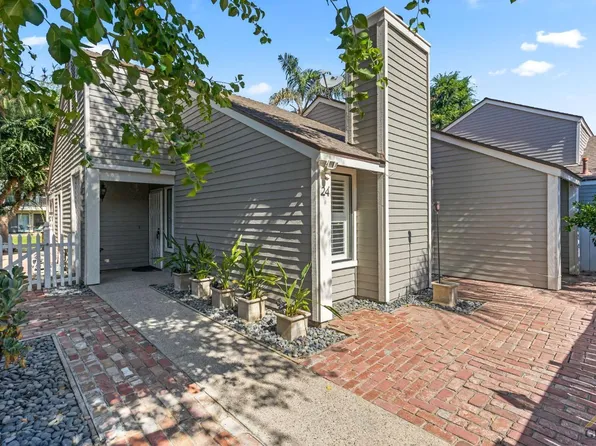 8000 Kroll Way APT 24, Bakersfield, CA 93311