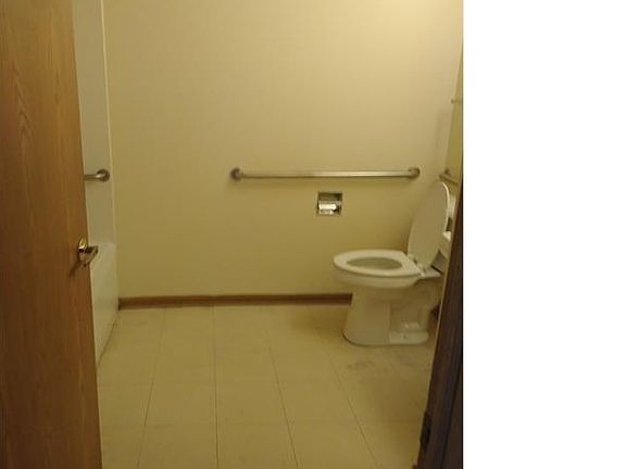 4th image of 2807 Silent Wood Trl APT 4