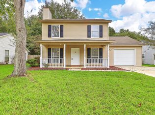108 Lowndes Rd, Goose Creek, SC 29445