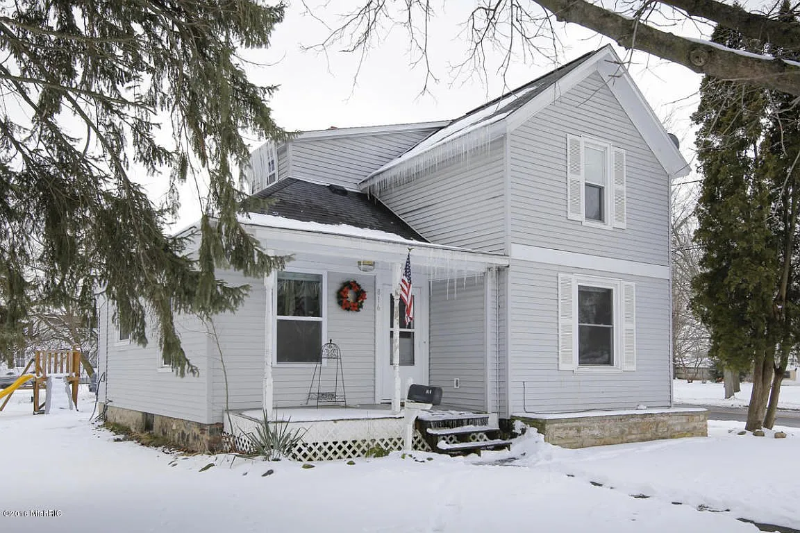 816 Pealer St photo 1
