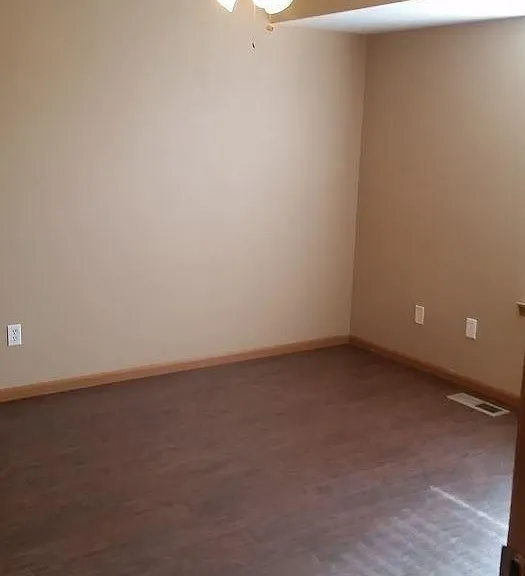 Courtside Townhomes — Photo 7