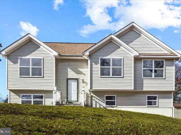 2281 Magnolia Ln, King George, VA 22485