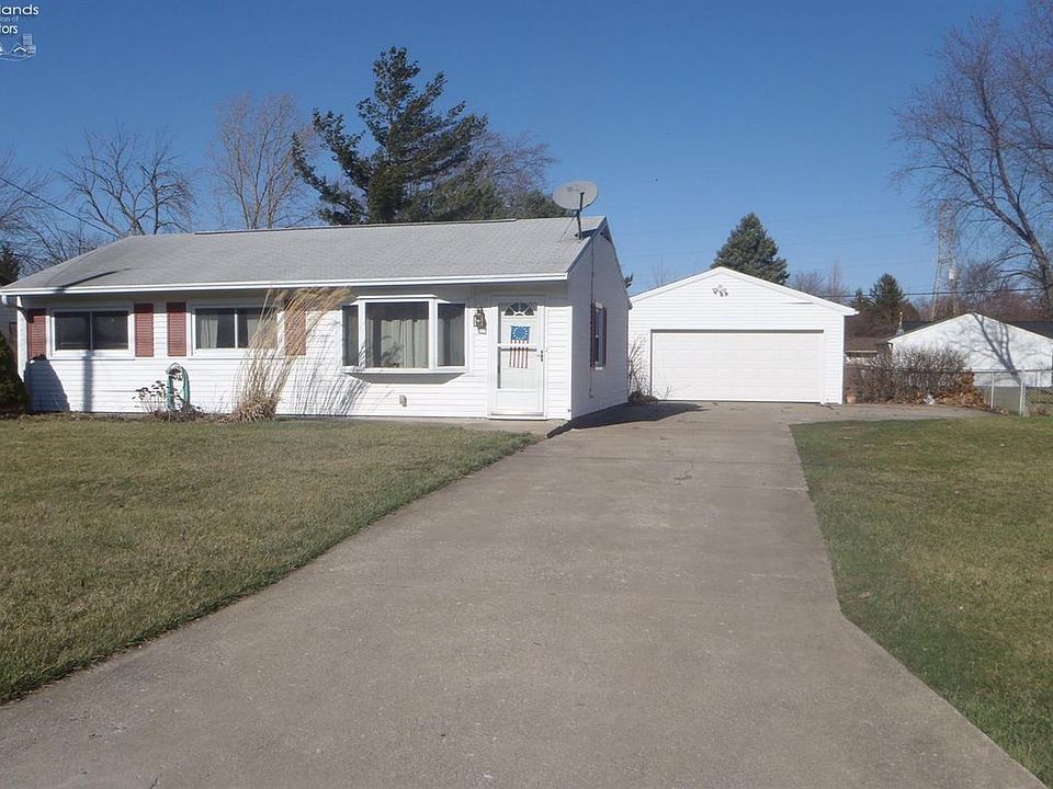 1st image of 3812 Hoffman Dr
