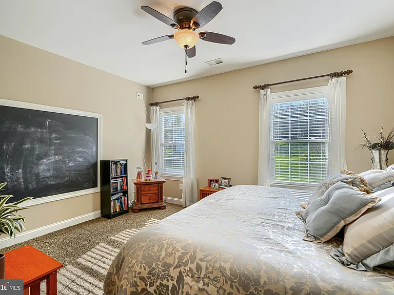 1319 Martin Meadows Dr — Photo 71