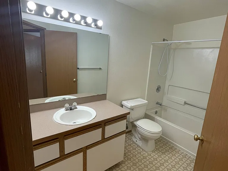 Bathroom Bathroom