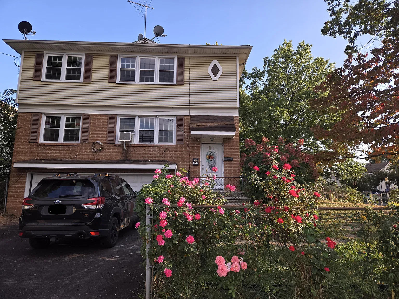 3 bed, 1360 sqft, $2,800 — Photo 1