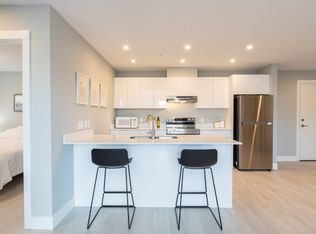 687 Admirals Rd #F0F7AE2E5, Esquimalt, BC V9A2P3