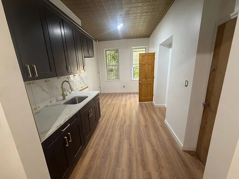 125 Saint Nicholas Ave #2L — Photo 2