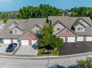 18500 Brookfield Lake Dr UNIT 69, Brookfield, WI 53045