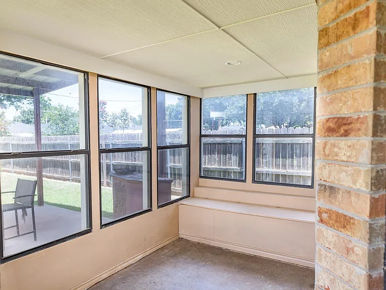 4808 Mount Everest Dr — Photo 32