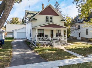 1312 Wisconsin St, Oshkosh, WI 54901