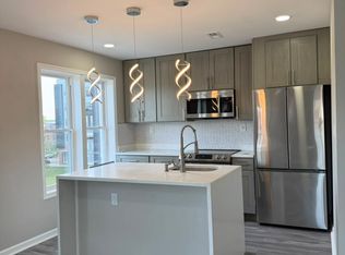 31 S 9th St #3, Allentown, PA 18102