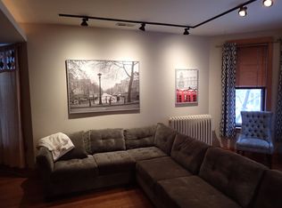 3636 N Fremont St, Chicago, IL 60613