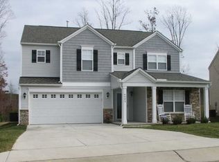 4005 Twin Spires Dr, Knightdale, NC 27545