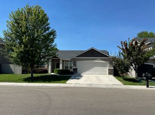 5575 N Claret Cup Way, Meridian, ID 83646
