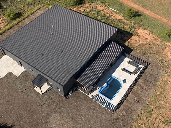 3rd image of 301 Pinon Dr