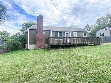1st image of 304 Colonial Dr