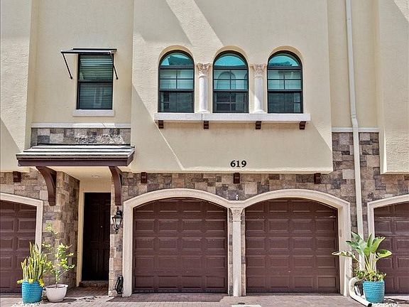 3rd image of 619 Windward Circle