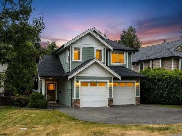 3979 S Valley Dr, Saanich, BC V8Z 7Z1