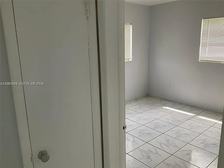 1420 NE 171st St #2 — Photo 6
