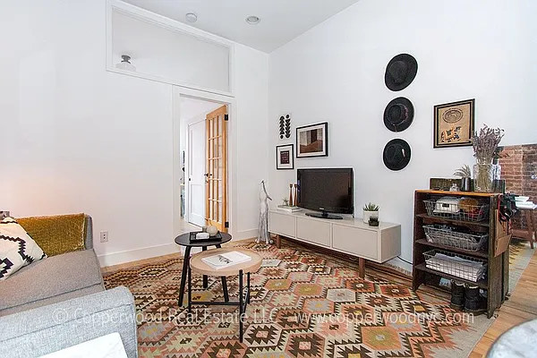 Rented by Copperwood Real Estate | media 17