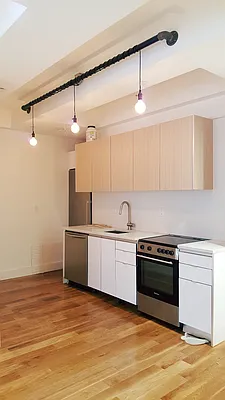 Rented by Loom Group | media 32