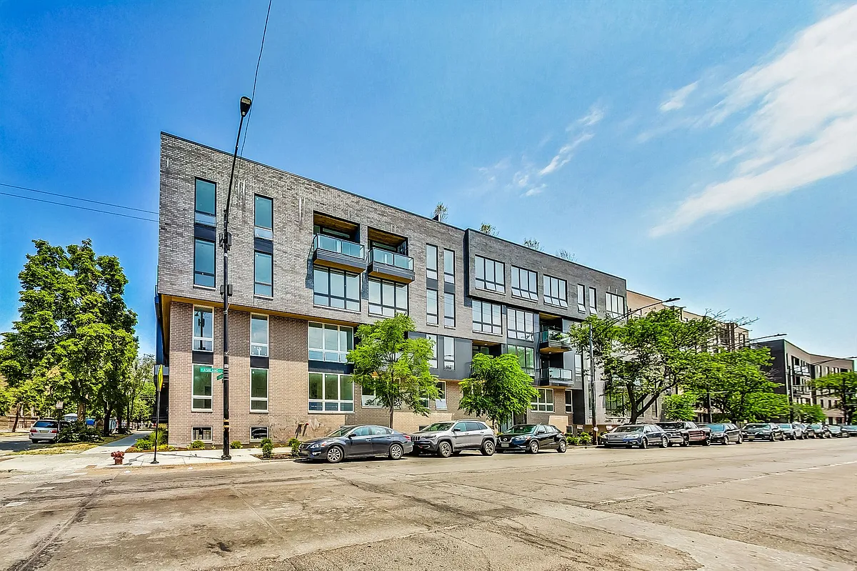 Building Photo - Low-Line Commons