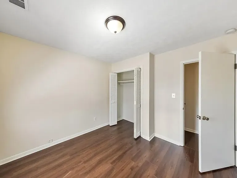 6675 Leisure Trl — Photo 8