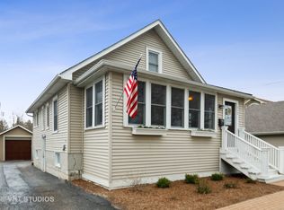 712 Lincoln St, Downers Grove, IL 60515