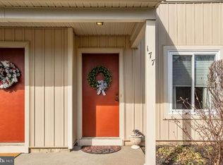 177 Woodlake Dr, Marlton, NJ 08053