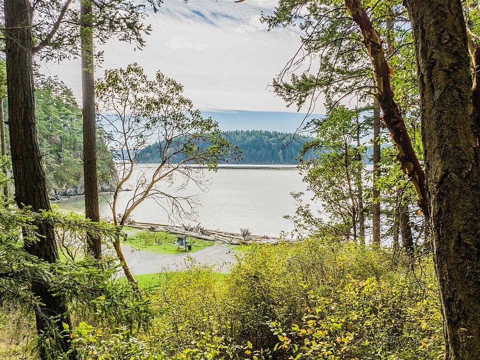 1st image of 555 Klamath Drive