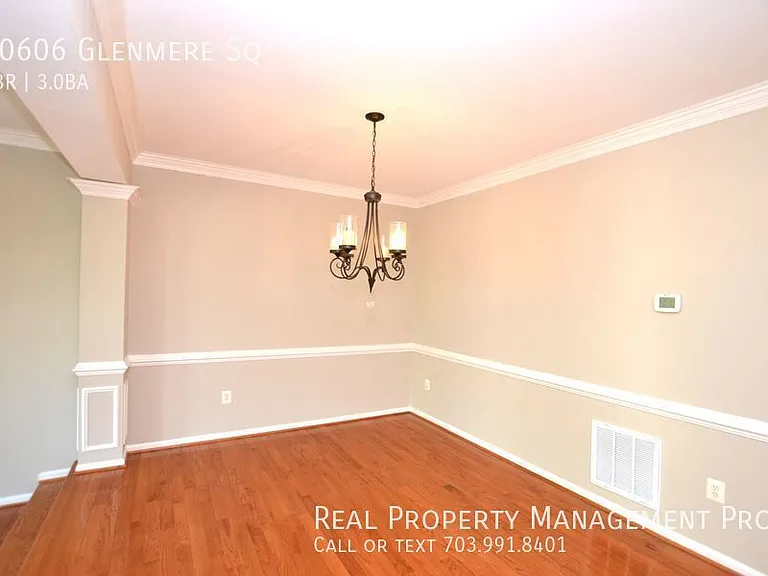 20606 Glenmere Sq — Photo 14
