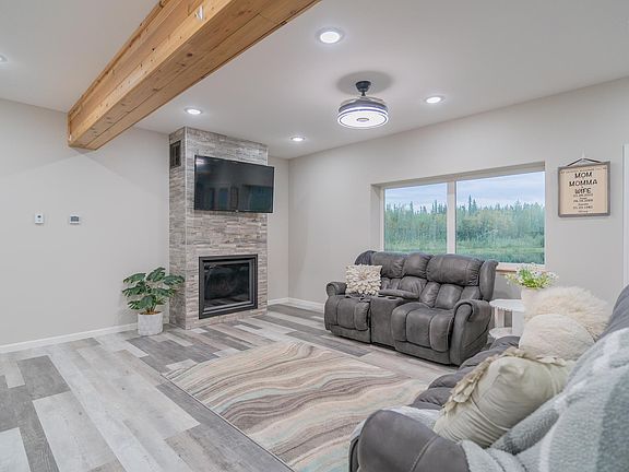 5th image of 1089 Herford Ct